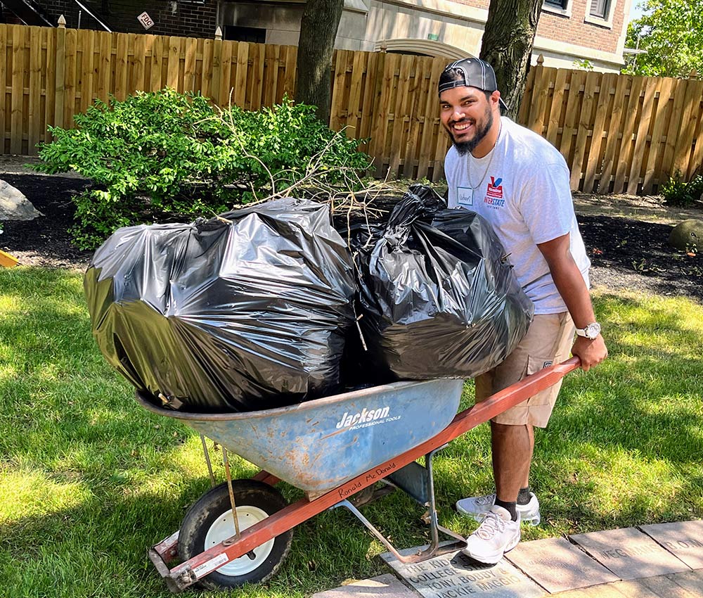 house volunteer